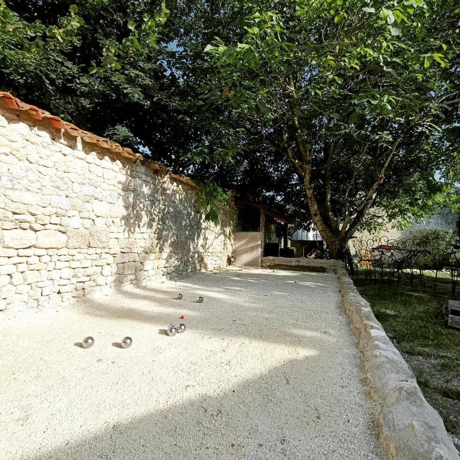 Gite 3 Etoiles Avec Spa, 2 Chambres Le Logis De Pearl Salles-sur-Mer エクステリア 写真